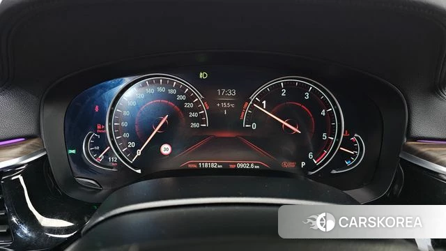 BMW 5 Series (G30) id 3867537 из Кореи 17