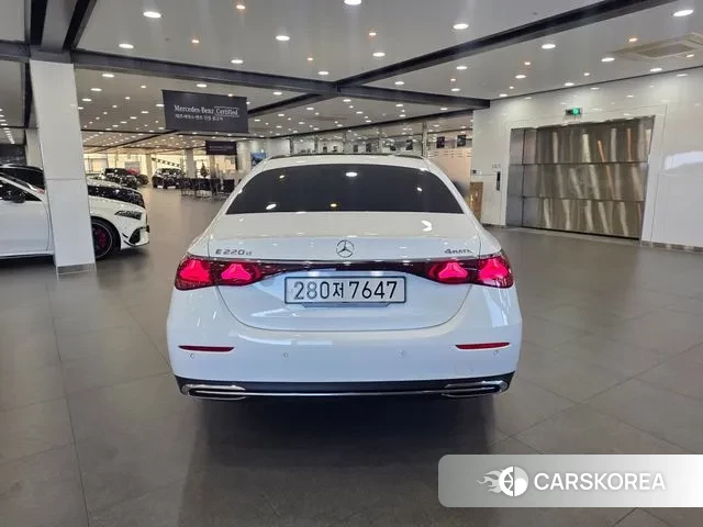 Mercedes-Benz E-Class W214 id 3491898 из Кореи 17