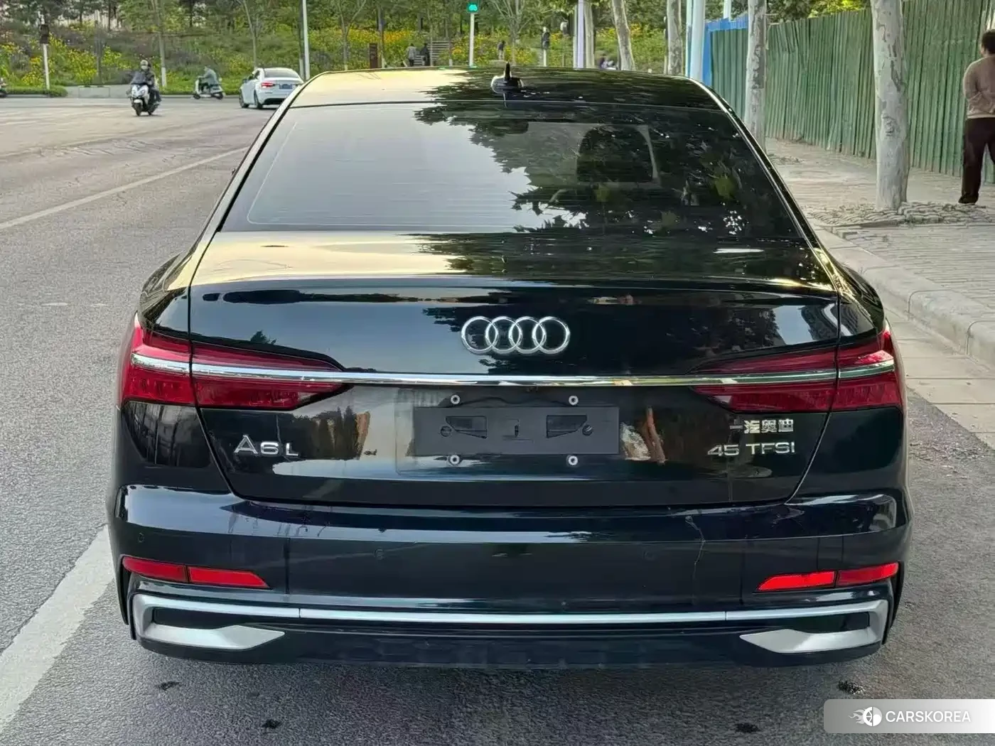 Audi A6L id 4547241 из Китая 7