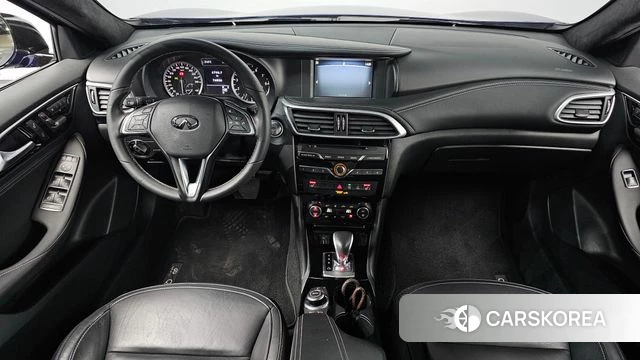 Infiniti Q30 id 4285716 из Кореи 28