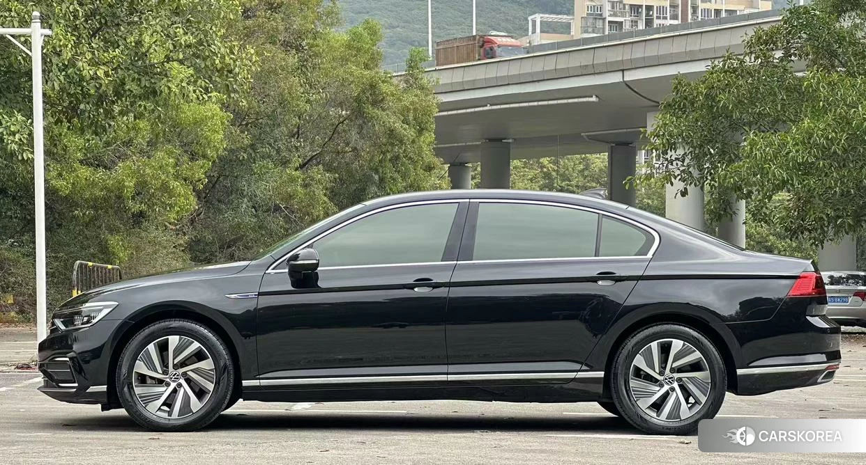 Volkswagen Magotan PHEV id 4440673 из Китая 15