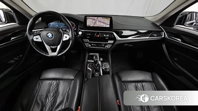 BMW 5 Series (G30) id 3722960 из Кореи 17