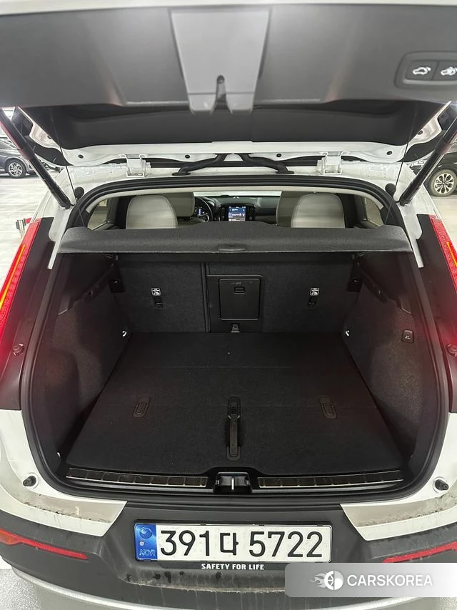 Volvo XC40 id 3891683 из Кореи 13