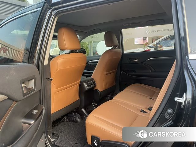 Toyota Highlander id 4220993 из Китая 29