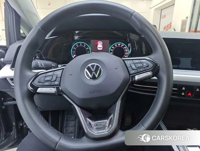 Volkswagen Golf id 4353233 из Китая 17