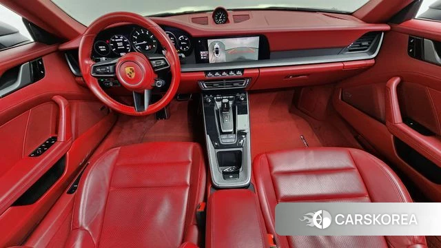 Porsche 911(992) id 3878384 из Кореи 17