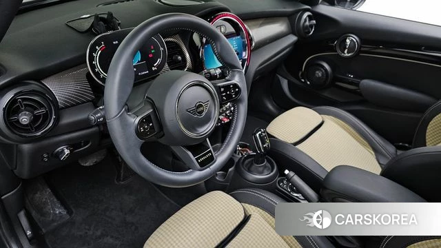 Mini Cooper S id 4725982 из Кореи 17