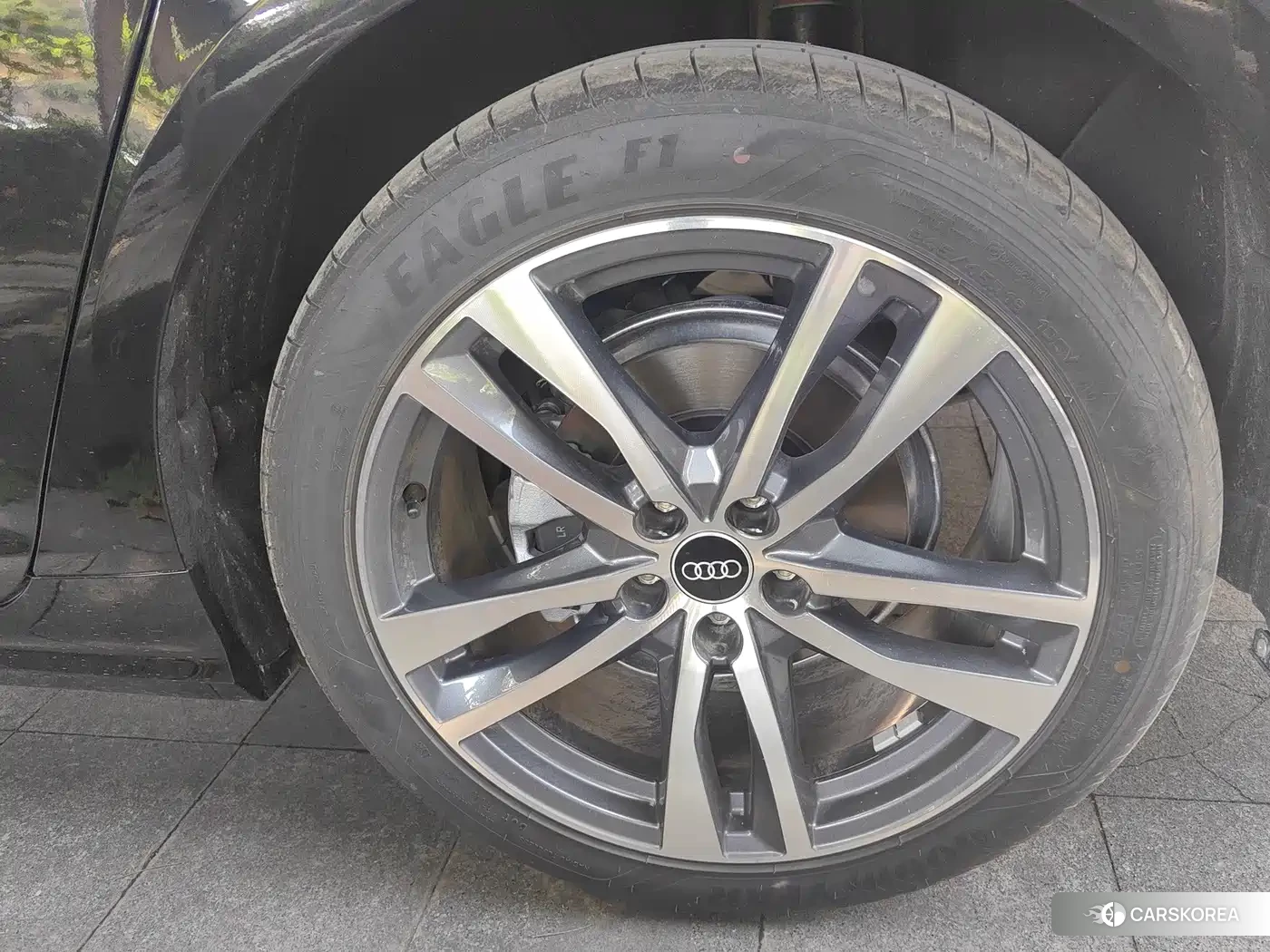 Audi A6L id 4679755 из Китая 16