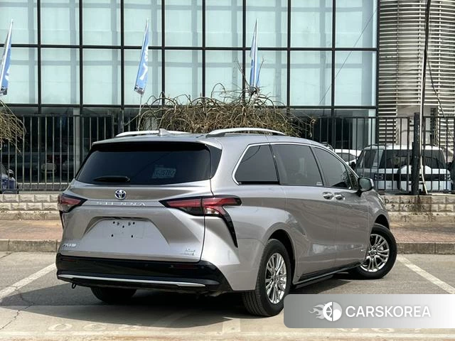 Toyota Saina id 4278822 из Китая 36