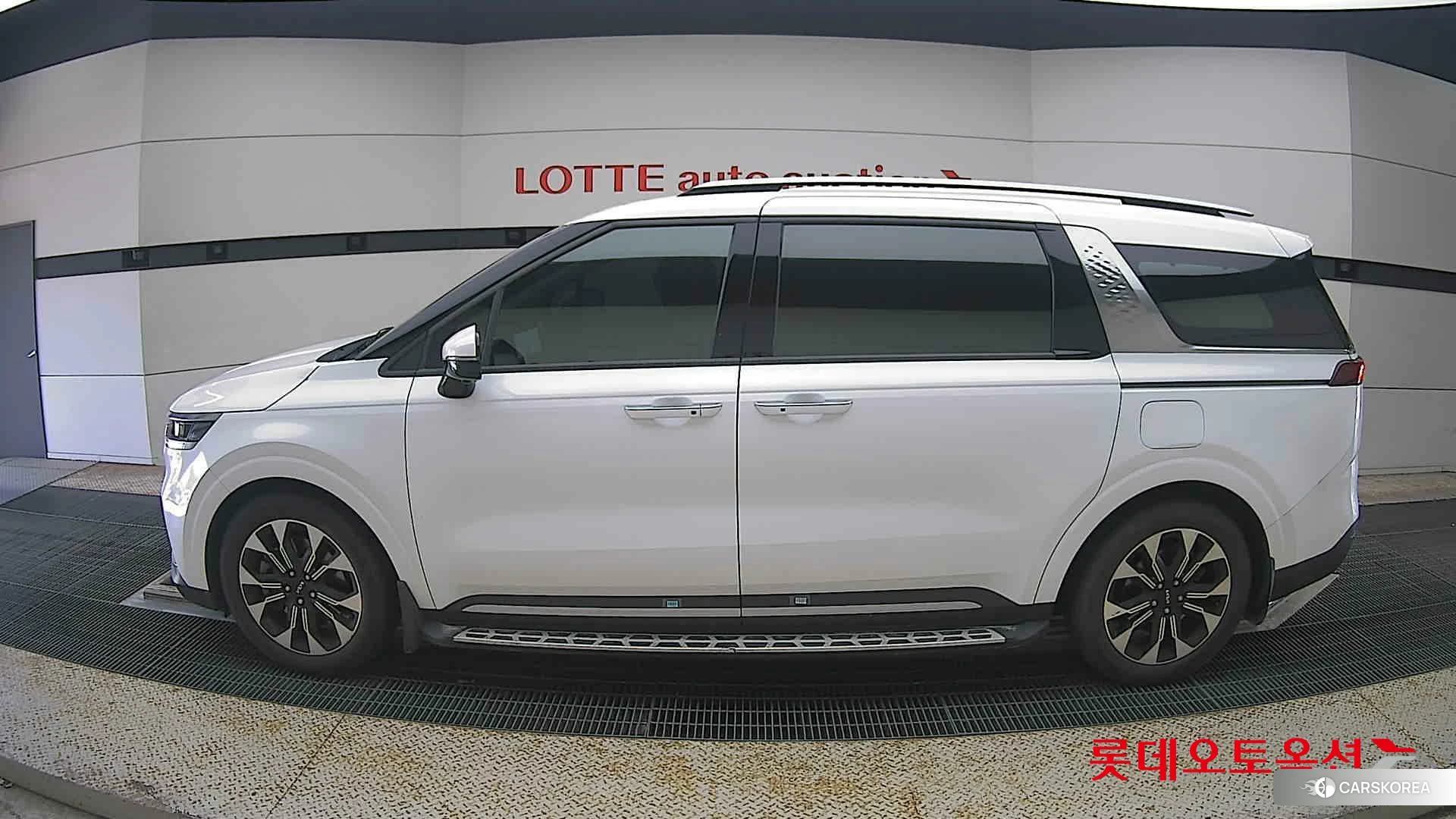 Kia Carnival id 4498448 из Кореи 35