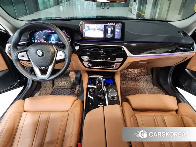 BMW 5 Series (G30) id 3342154 из Кореи 14