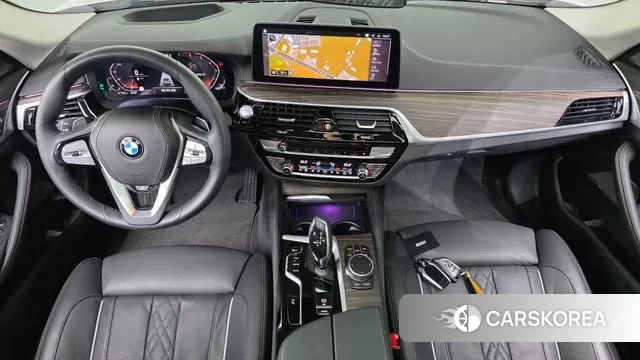 BMW 5 Series (G30) id 3058556 из Кореи 17