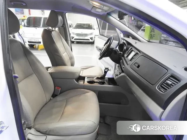 Kia The New Carnival id 3454976 из Кореи 16