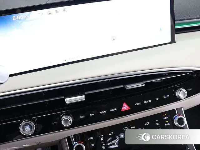 Genesis GV70 id 3082005 из Кореи 17