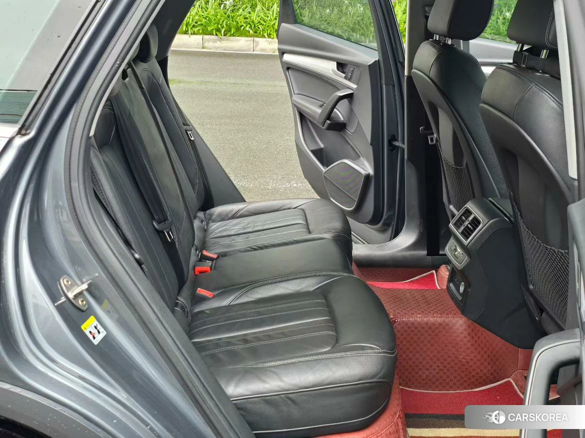 Audi Q5L id 4479350 из Китая 37