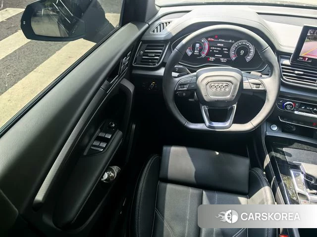 Audi Q5L id 3920746 из Китая 13