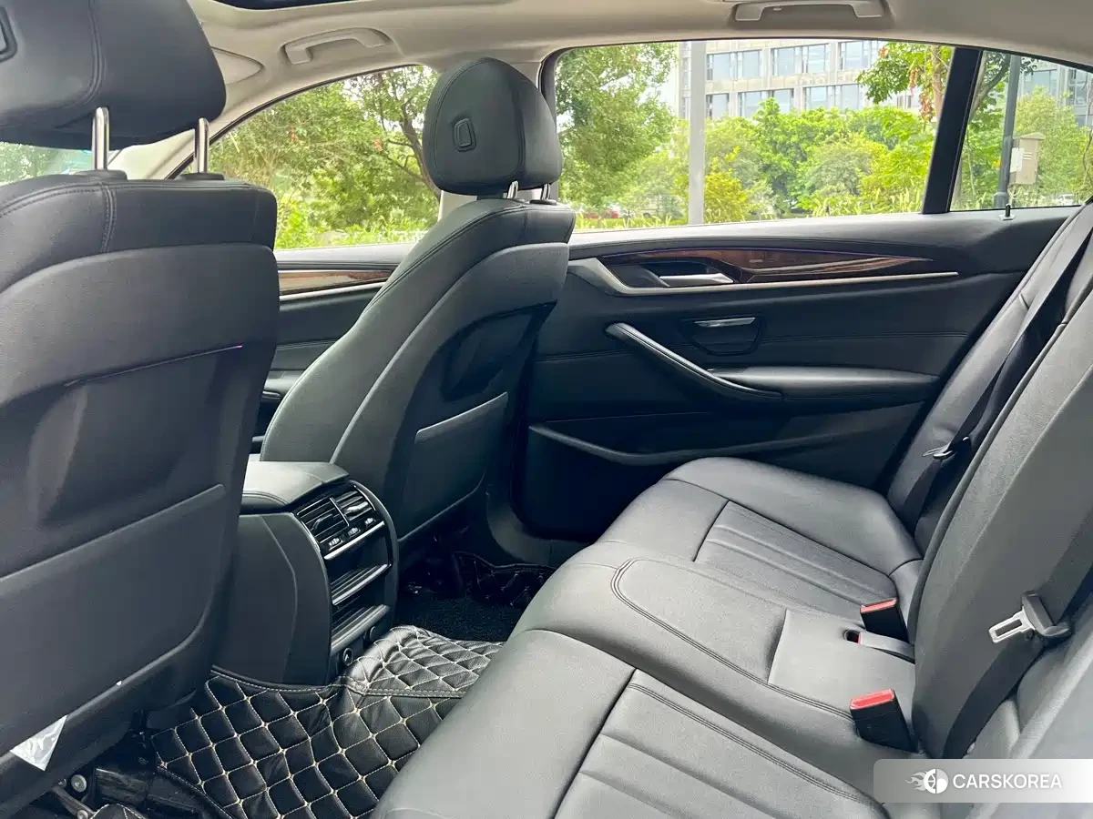 BMW 5 series id 4649372 из Китая 10