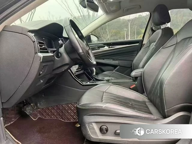 Volkswagen Passat id 4272000 из Китая 7