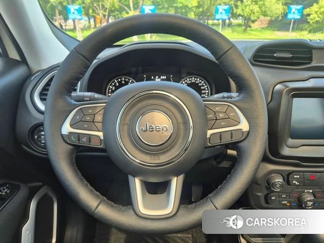 Jeep Renegade id 4585940 из Кореи 17