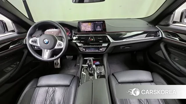 BMW 5 Series (G30) id 3736267 из Кореи 17