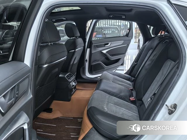 Audi A6L id 4259566 из Китая 12