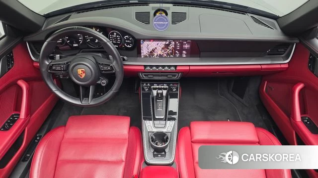 Porsche 911(992) id 4557250 из Кореи 17