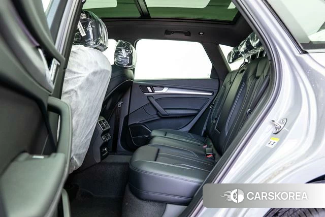 Audi Q5L id 4366045 из Китая 23