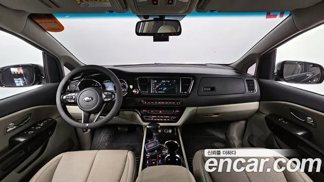 Kia The New Carnival id 2228470 из Кореи 17