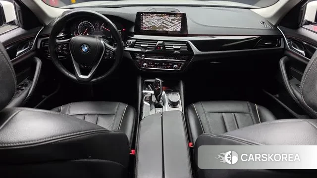 BMW 5 Series (G30) id 3723330 из Кореи 17