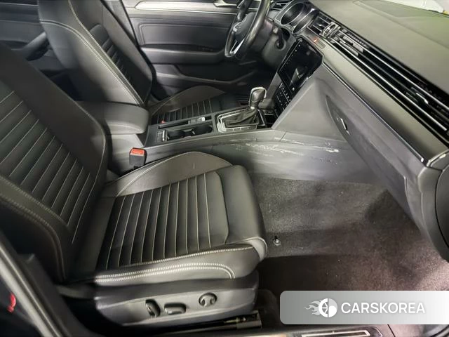Volkswagen Magotan id 4290973 из Китая 7