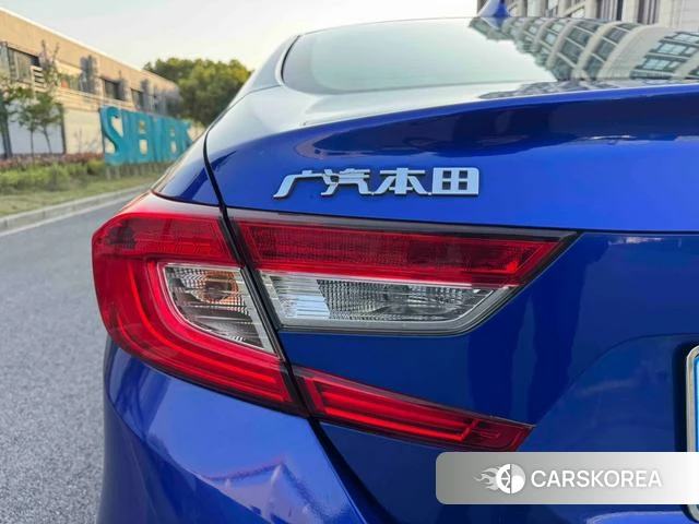 Honda Accord id 4240547 из Китая 10
