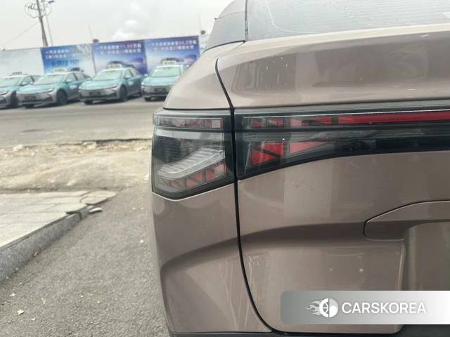 Toyota bZ3 id 4291525 из Китая 18