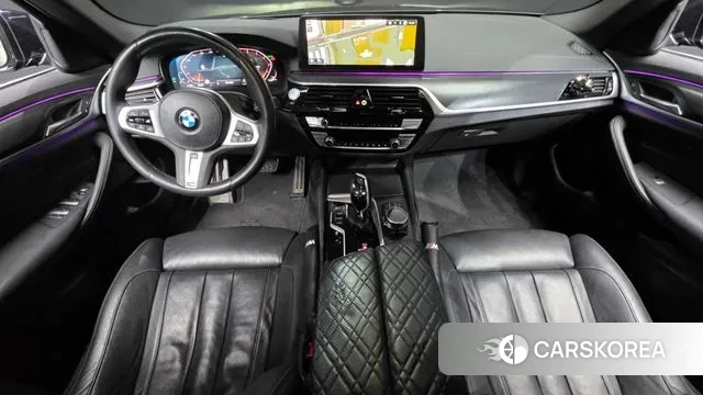 BMW 5 Series (G30) id 3614988 из Кореи 17