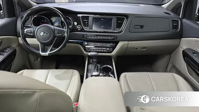 Kia The New Carnival id 3422708 из Кореи 17