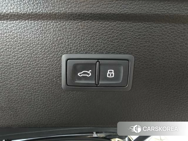 Audi Q5L id 4297842 из Китая 15