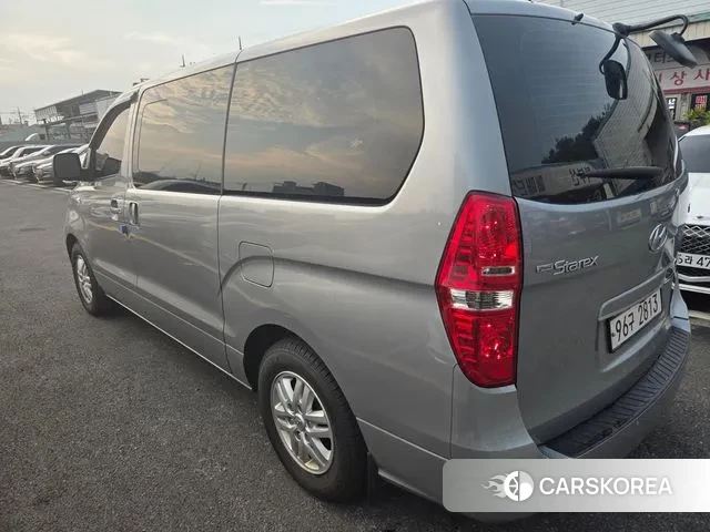 Hyundai The New Grand Starex id 3129000 из Кореи 17