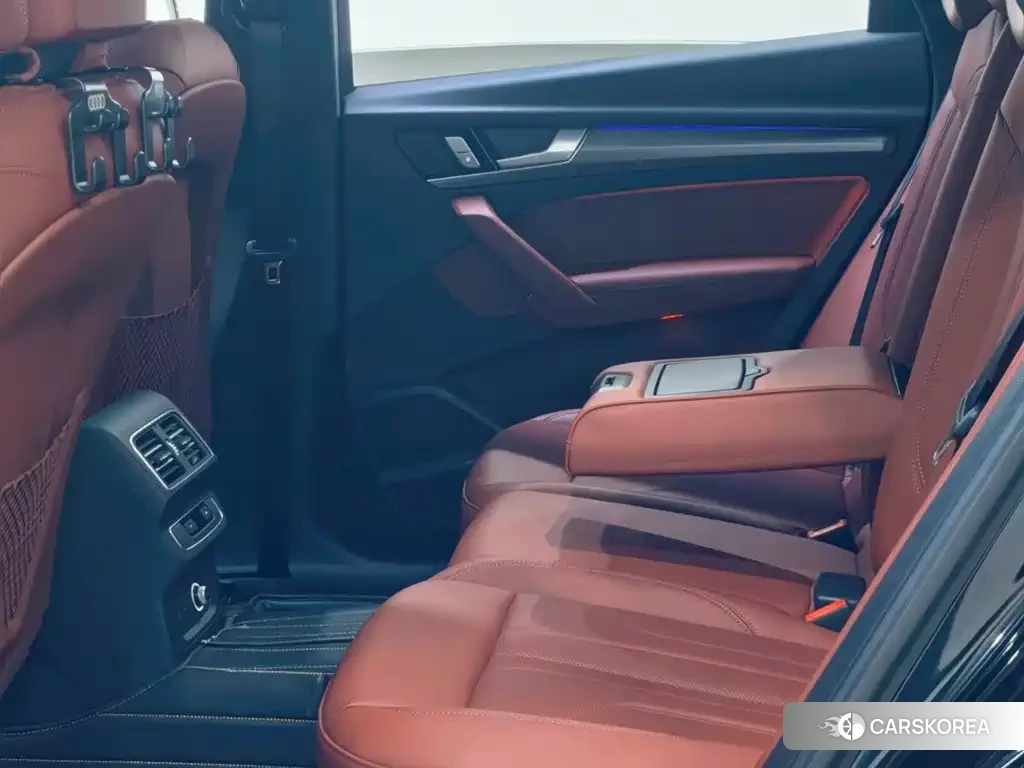 Audi Q5L id 4548039 из Китая 15