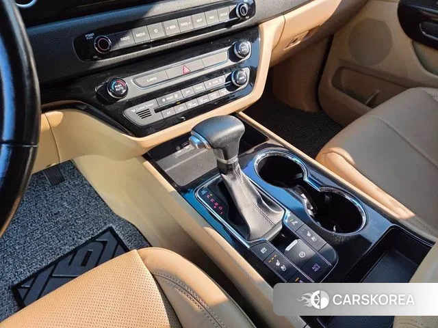 Kia The New Carnival id 3612411 из Кореи 17