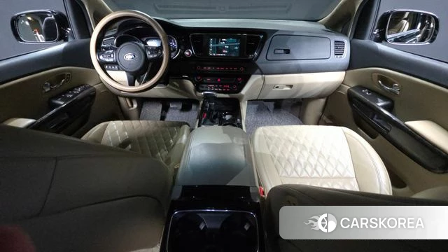 Kia The New Carnival id 3924560 из Кореи 17