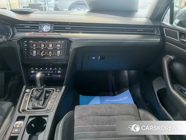 Volkswagen Magotan id 4359579 из Китая 11