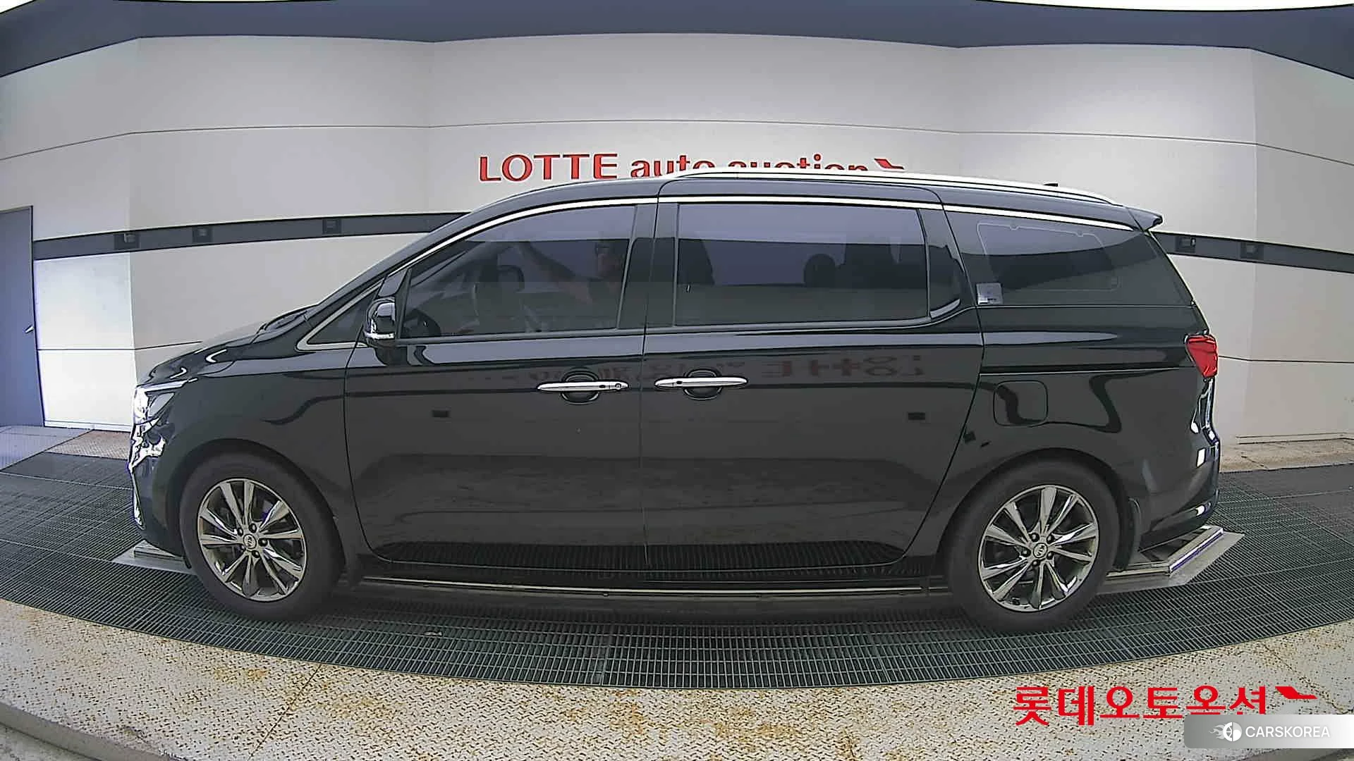 Kia Carnival id 4504366 из Кореи 34