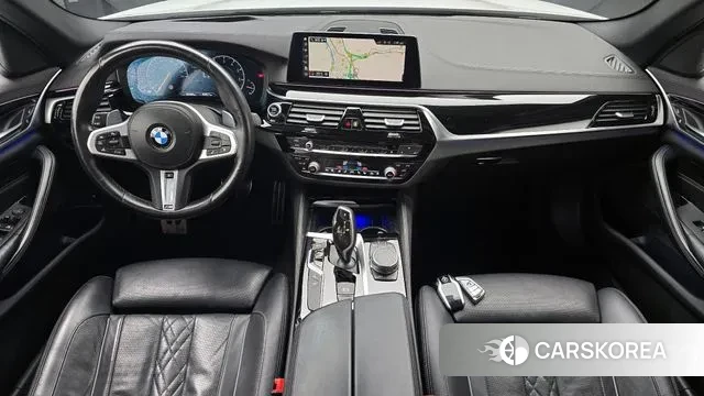 BMW 5 Series (G30) id 3636393 из Кореи 17