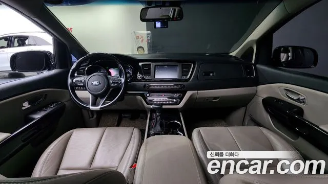 Kia The New Carnival id 2312856 из Кореи 17