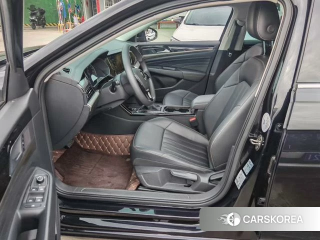 Volkswagen Passat id 4298053 из Китая 7