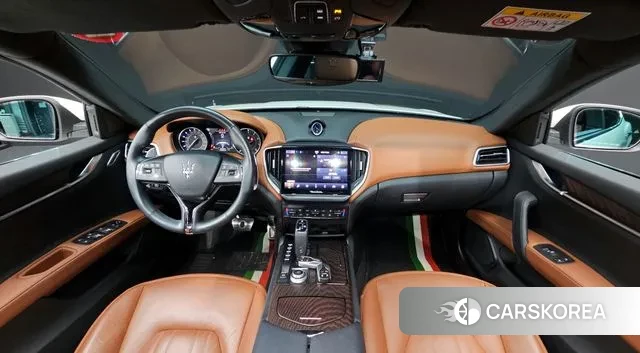 Maserati Ghibli id 3467784 из Кореи 17