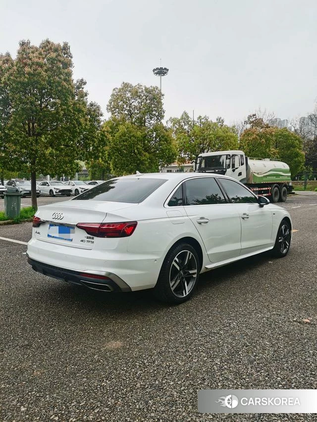 Audi A4L id 4275234 из Китая 7