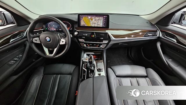 BMW 5 Series (G30) id 3922596 из Кореи 17