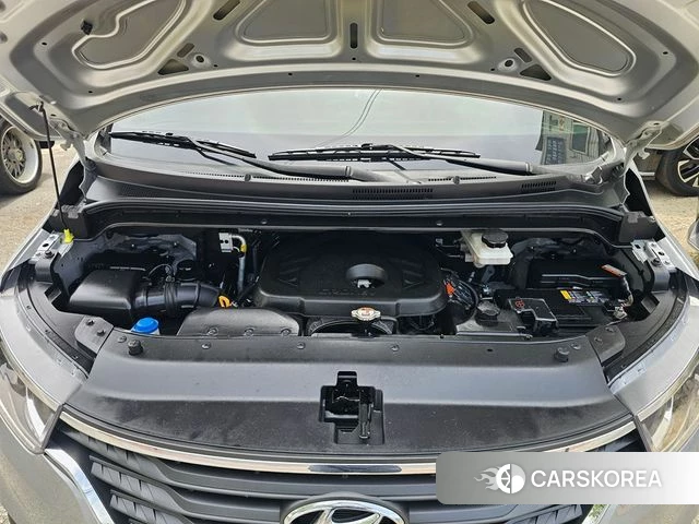 Hyundai The New Grand Starex id 4196228 из Кореи 17