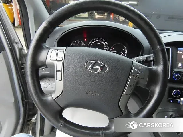 Hyundai The New Grand Starex id 2902174 из Кореи 17