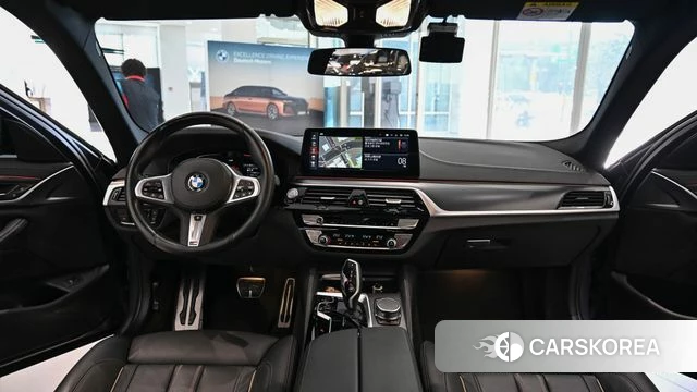 BMW 5 Series (G30) id 4330104 из Кореи 17